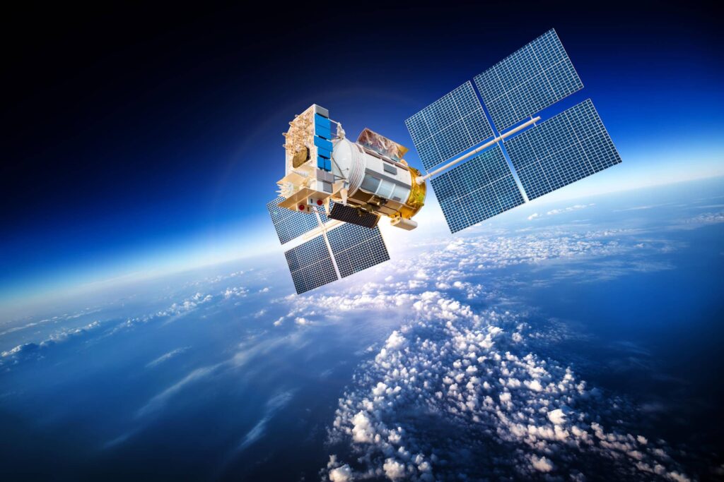 communication simplifiée par les satellites